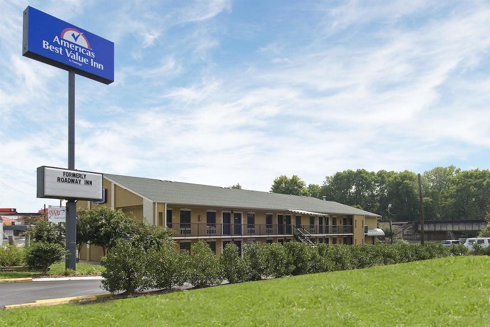 Cabarrus Inn Concord Bagian luar foto